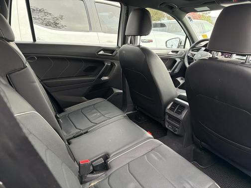 2022 Volkswagen Tiguan 2.0T SEL R-Line