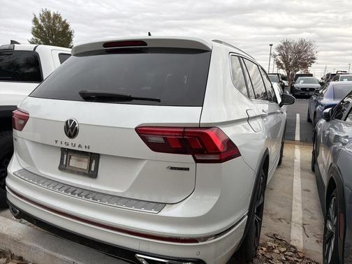 2022 Volkswagen Tiguan 2.0T SEL R-Line