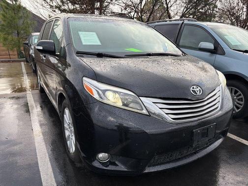 2017 Toyota Sienna Limited Premium