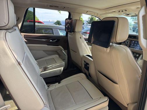 White Frost Tri-Coat 2021 GMC Yukon Denali
