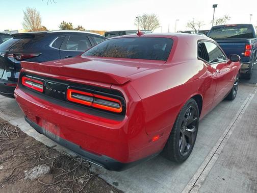2016 Dodge Challenger SXT