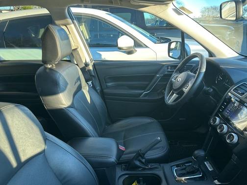 2017 Subaru Forester 2.5i Touring