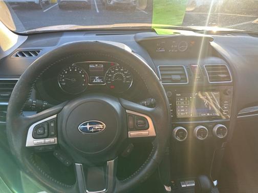 2017 Subaru Forester 2.5i Touring