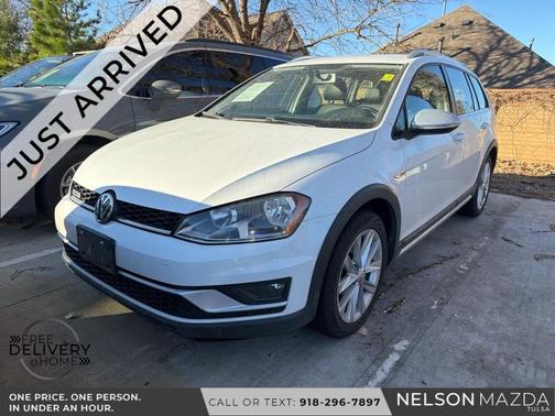 2017 Volkswagen Golf Alltrack TSI S