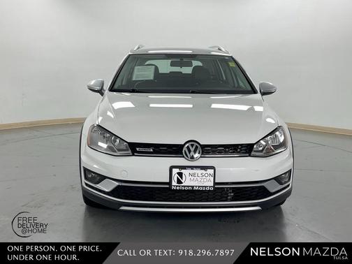 2017 Volkswagen Golf Alltrack TSI S