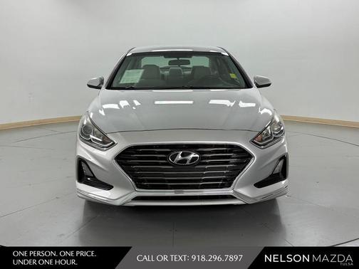 Symphony Silver 2018 Hyundai SONATA SE