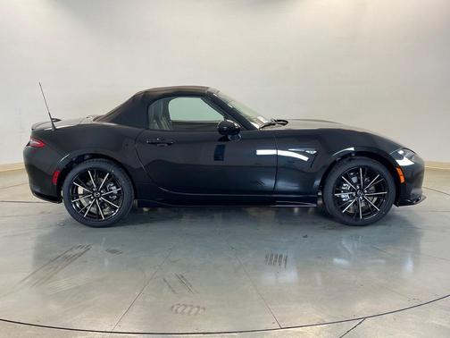 2025 Mazda MX-5 Miata Grand Touring