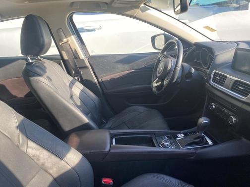 2017 Mazda Mazda3 Grand Touring