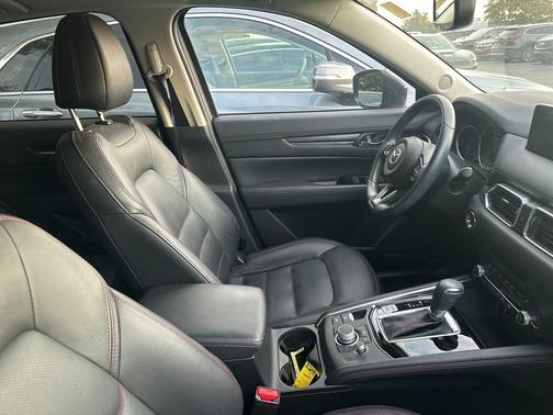 2022 Mazda CX-5 Carbon Edition