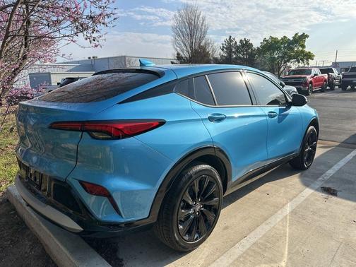 Aquamarine Blue Metallic 2025 Buick Envista Sport Touring