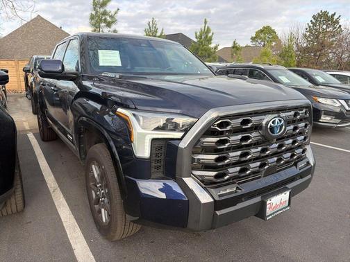 2023 Toyota Tundra Hybrid Platinum