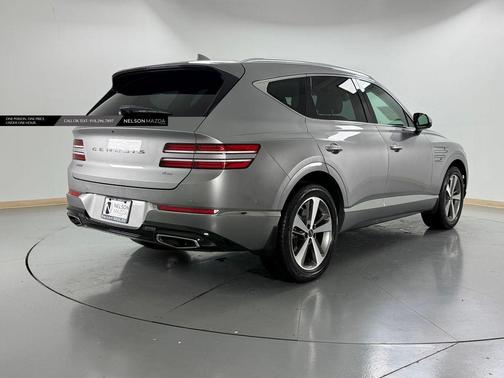 Savile Silver 2023 Genesis GV80 2.5T