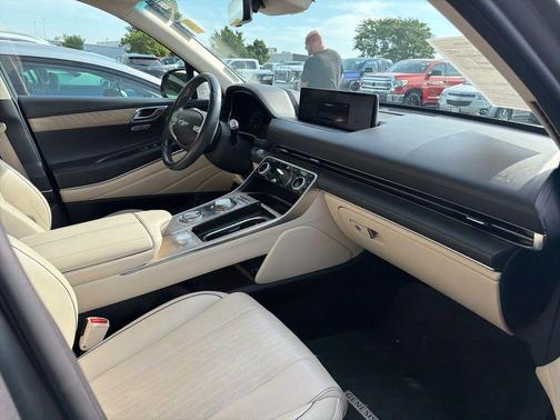 Savile Silver 2023 Genesis GV80 2.5T