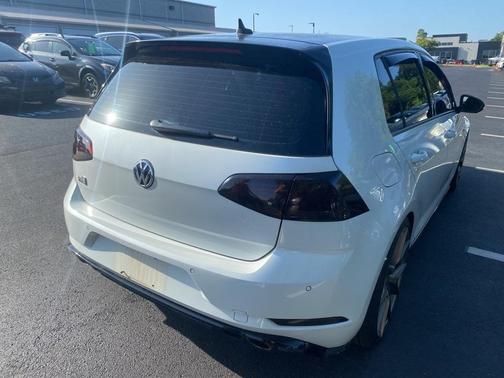 2018 Volkswagen Golf R 2.0T w/DCC & Navigation