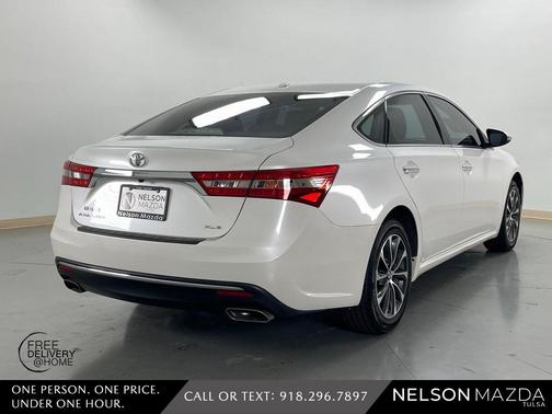 2016 Toyota Avalon XLE