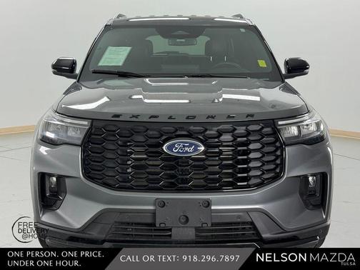Gray Metallic 2025 Ford Explorer ST-Line