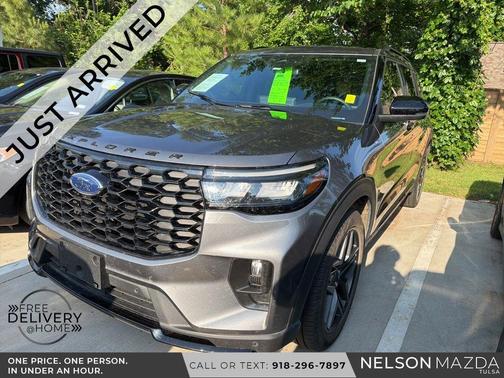 Gray Metallic 2025 Ford Explorer ST-Line