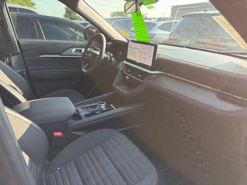 Gray Metallic 2025 Ford Explorer ST-Line