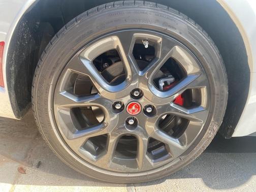 2019 FIAT 124 Spider Abarth