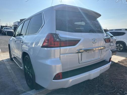 2021 Lexus LX 570 Three-Row