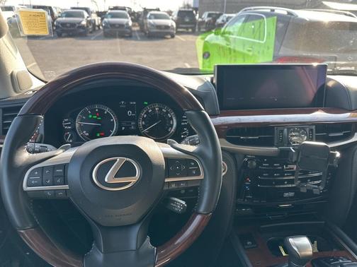 2021 Lexus LX 570 Three-Row