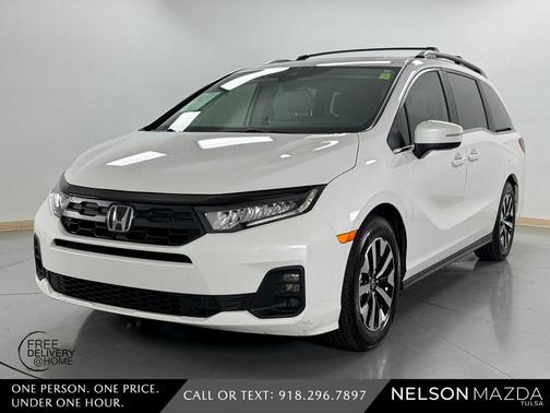 White 2025 Honda Odyssey EX-L