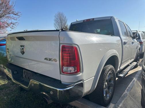 Bright White Clearcoat 2015 RAM 1500 Laramie