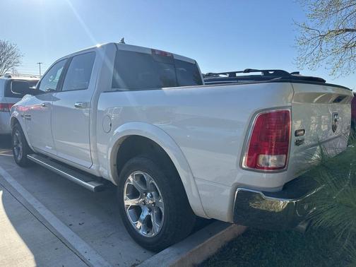 Bright White Clearcoat 2015 RAM 1500 Laramie