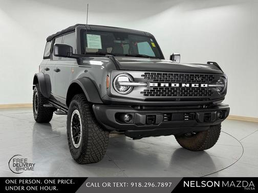 Gray Metallic 2022 Ford Bronco Badlands