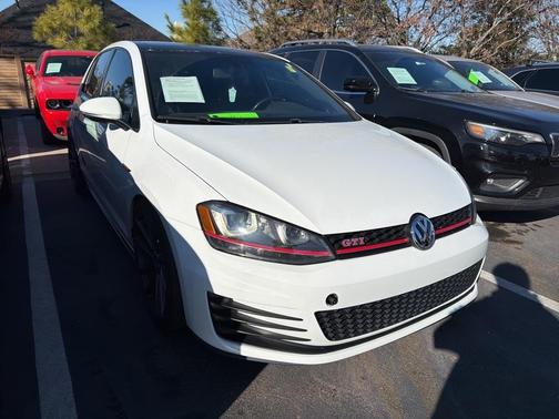 2017 Volkswagen Golf GTI SE 4-Door