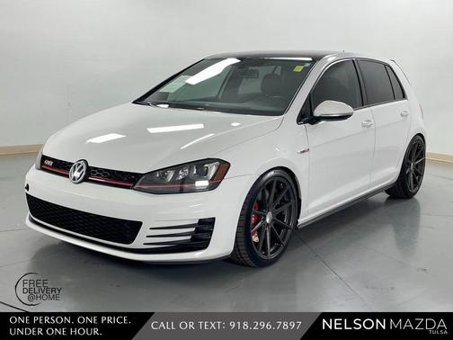 2017 Volkswagen Golf GTI SE 4-Door