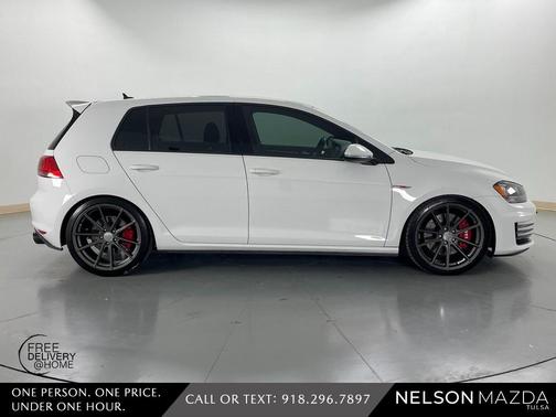 2017 Volkswagen Golf GTI SE 4-Door