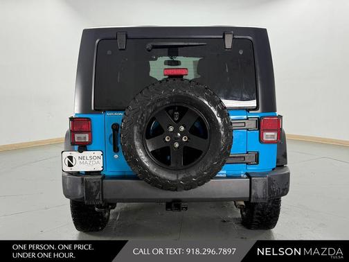 Chief Clearcoat 2017 Jeep Wrangler Unlimited Sport