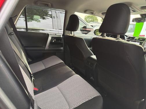 Barcelona Red Metallic 2022 Toyota 4Runner SR5