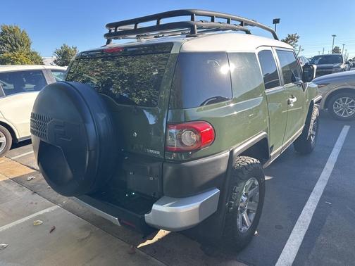2014 Toyota FJ Cruiser Base