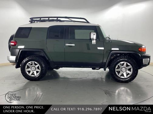 2014 Toyota FJ Cruiser Base