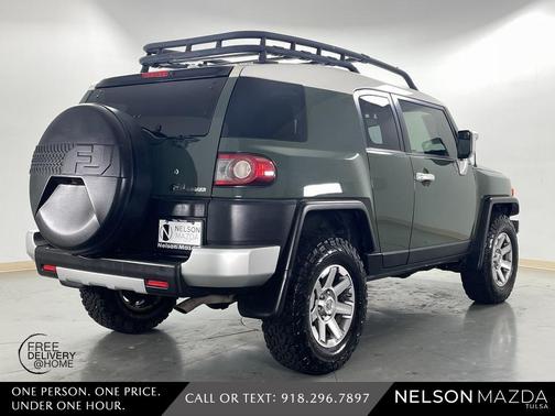 2014 Toyota FJ Cruiser Base