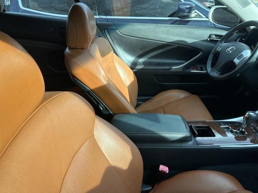 2011 Lexus IS 250C Base