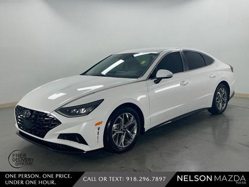 2022 Hyundai SONATA SEL