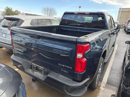 2020 Chevrolet Silverado 1500 Custom