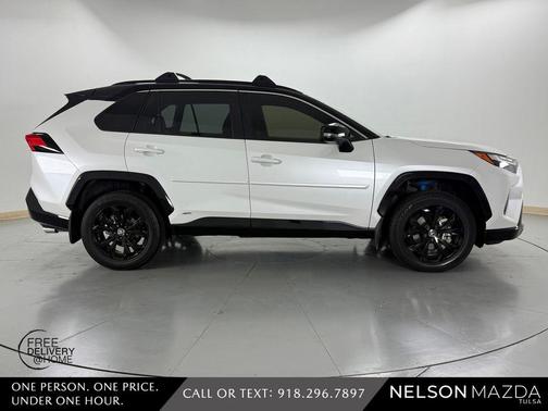 Wind Chill Pearl / Midnight Black Metallic 2023 Toyota RAV4 Hybrid XSE