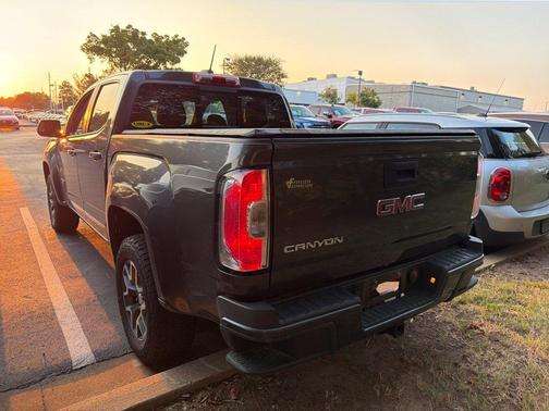 Cyber Gray Metallic 2016 GMC Canyon SLE