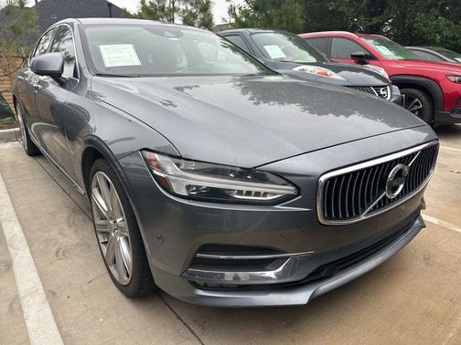 Gray Metallic 2018 Volvo S90 T6 Inscription