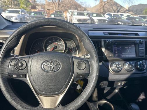 2014 Toyota RAV4 LE