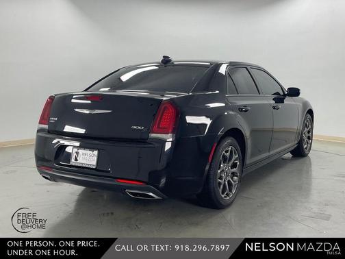 2017 Chrysler 300 S