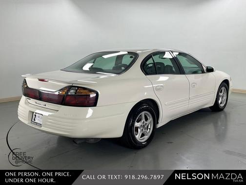 2002 Pontiac Bonneville SE