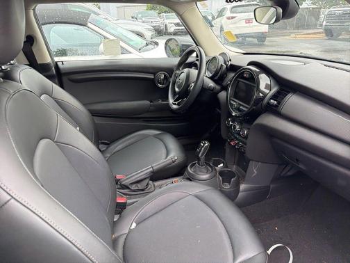 Midnight Black Metallic 2020 MINI Hardtop Cooper