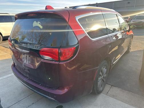 2019 Chrysler Pacifica Touring-L Plus
