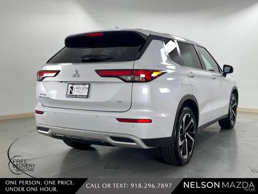 2023 Mitsubishi Outlander SE