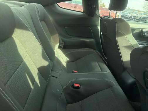 2015 Ford Mustang V6